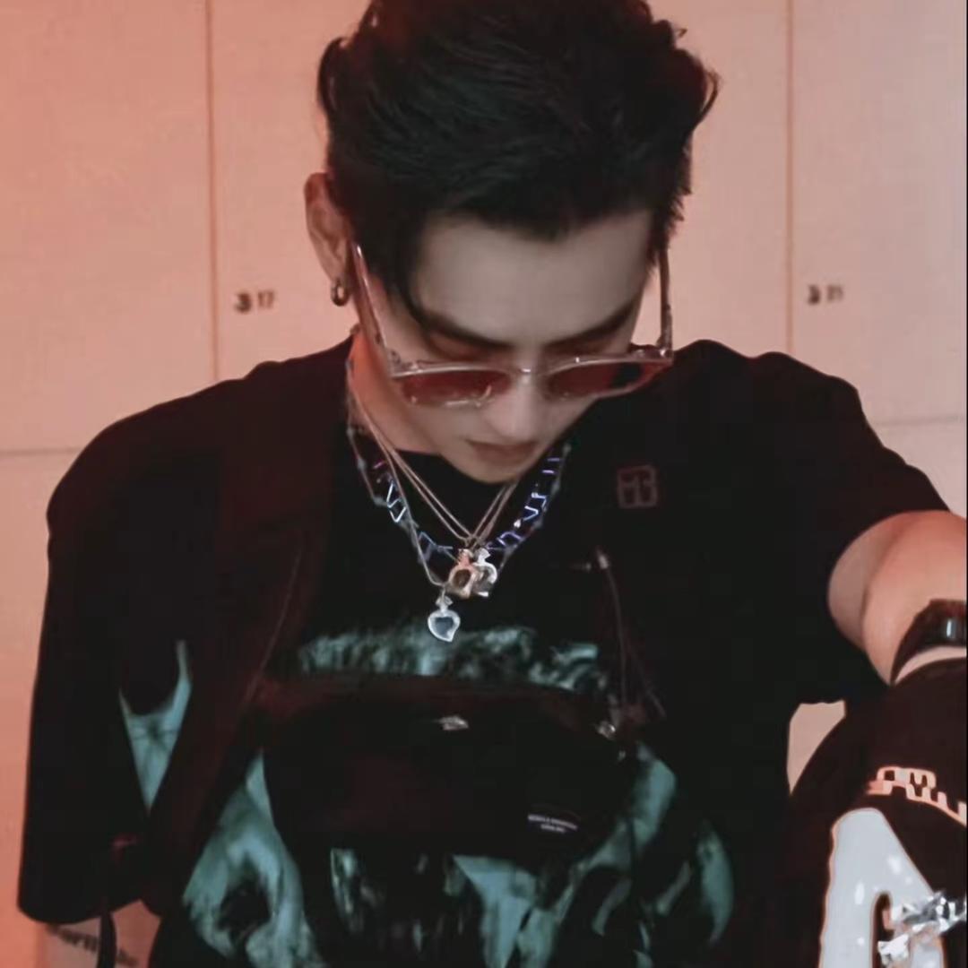 🌈Kris