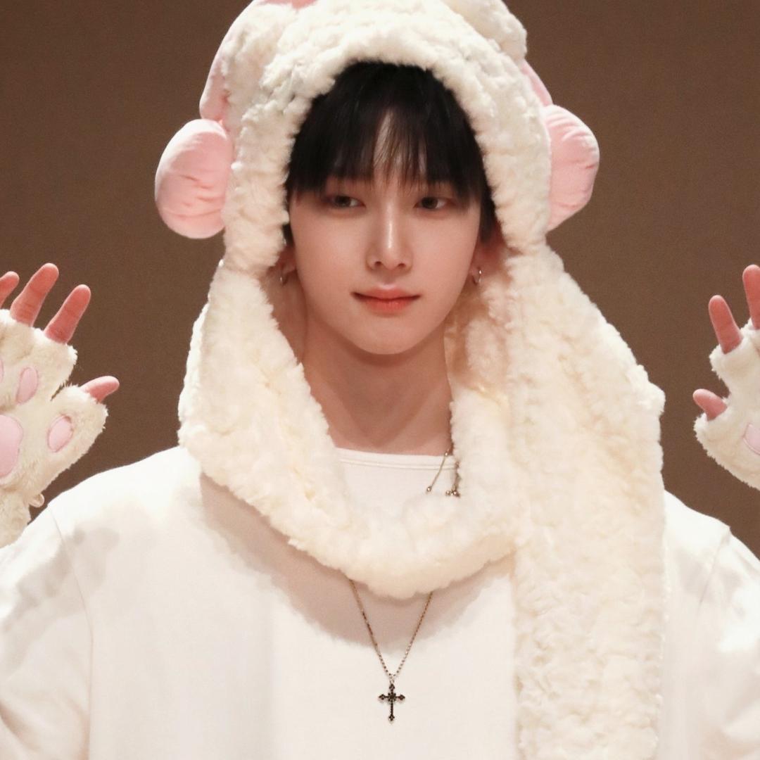 ค绒᳐绒小貂᳐ ฅ೨