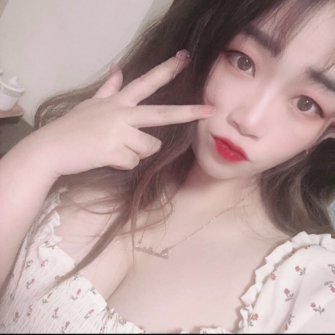 如果爱。请深爱！如果不爱。请放弃