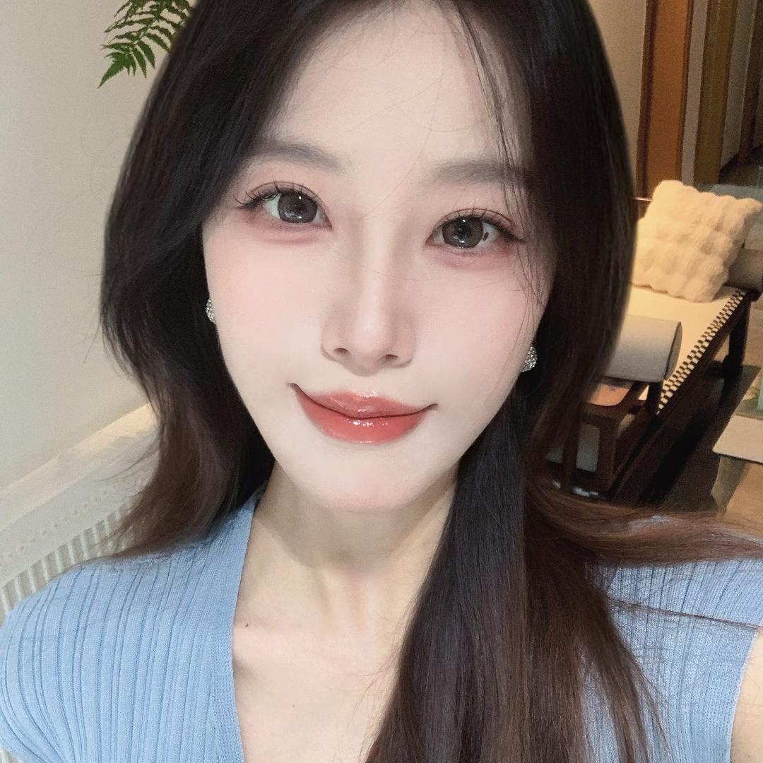 柚柚子(美妆打工版)