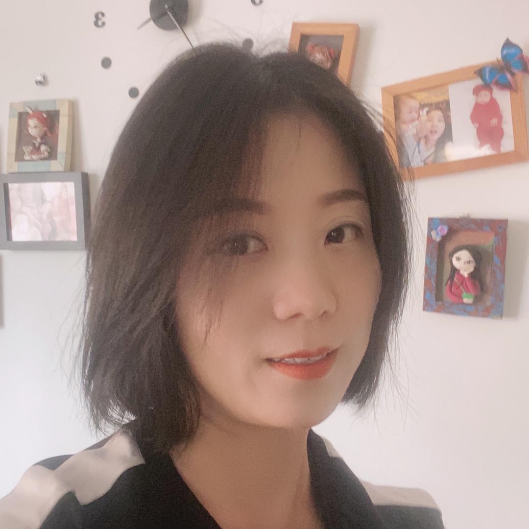 开心的燕子
