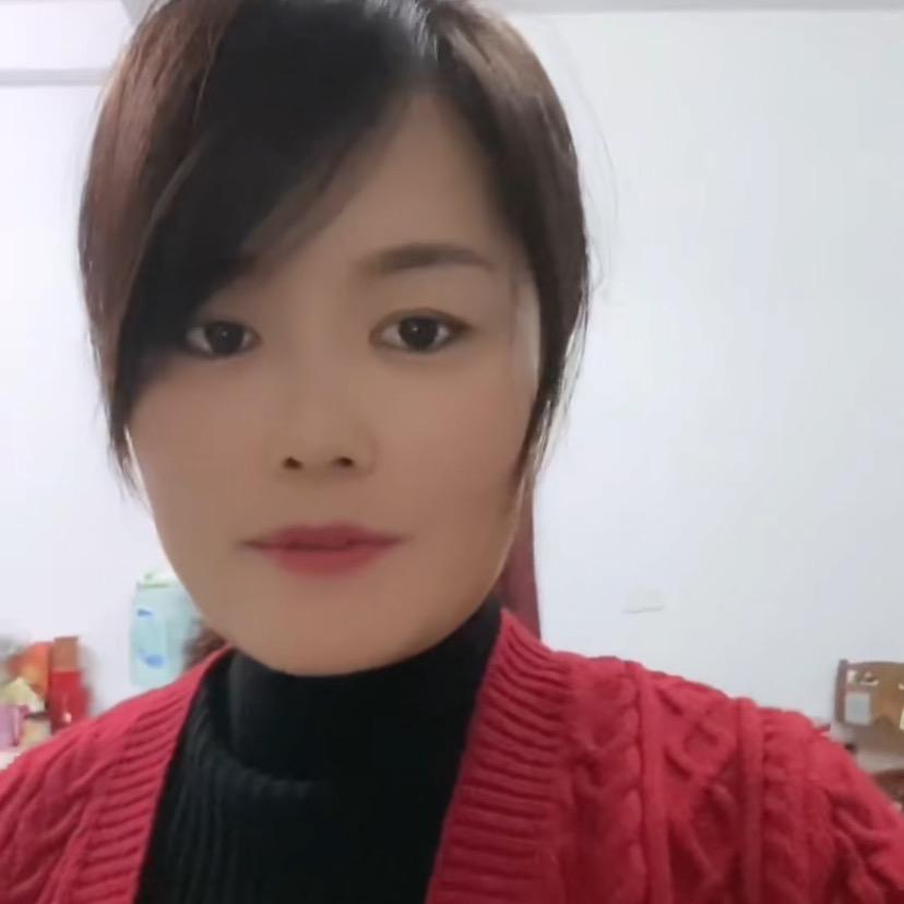 伟嫚阳光