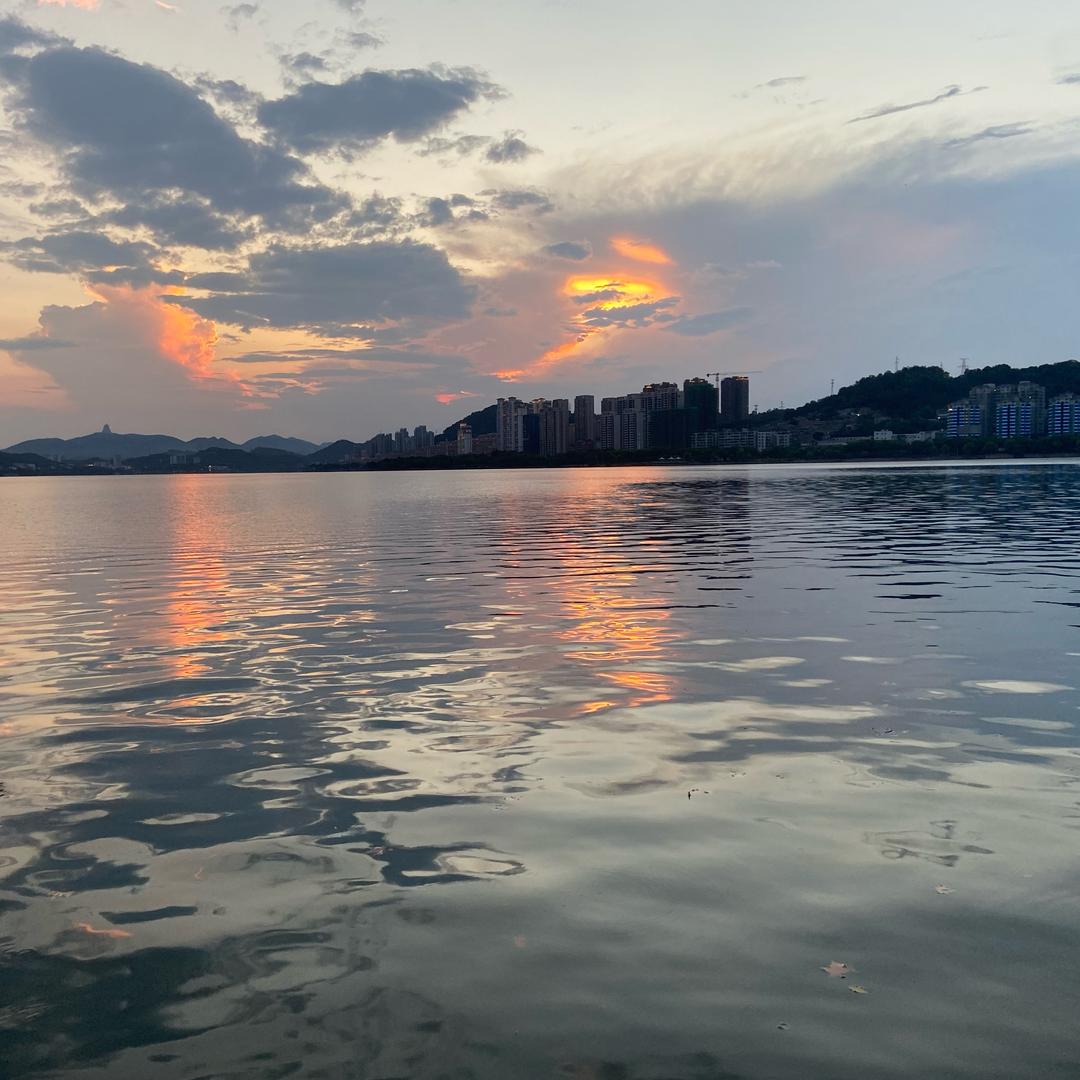 暂停