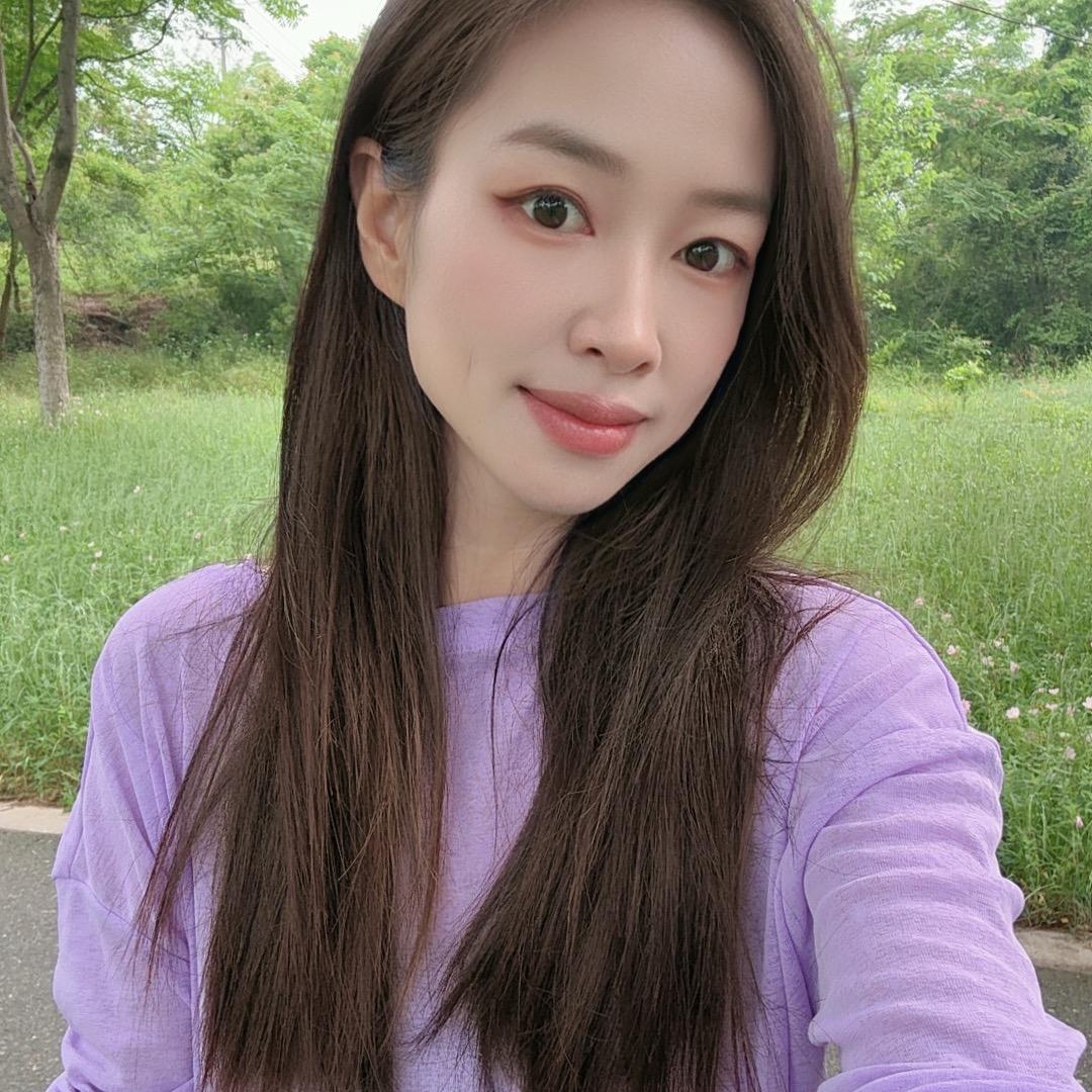 一一妈妈下午12点50首播