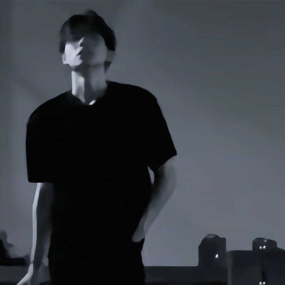 陈柯丹.