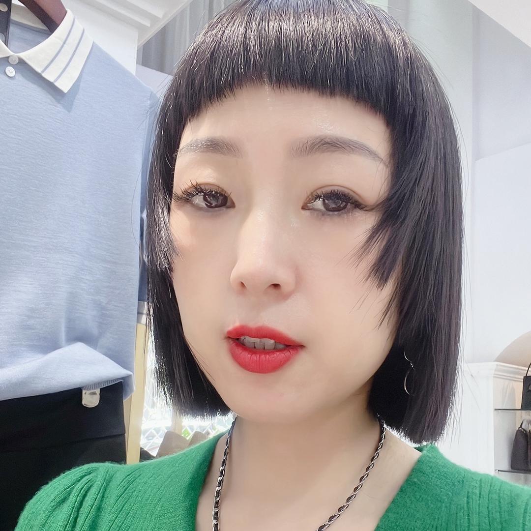 欧秀之典服饰店
