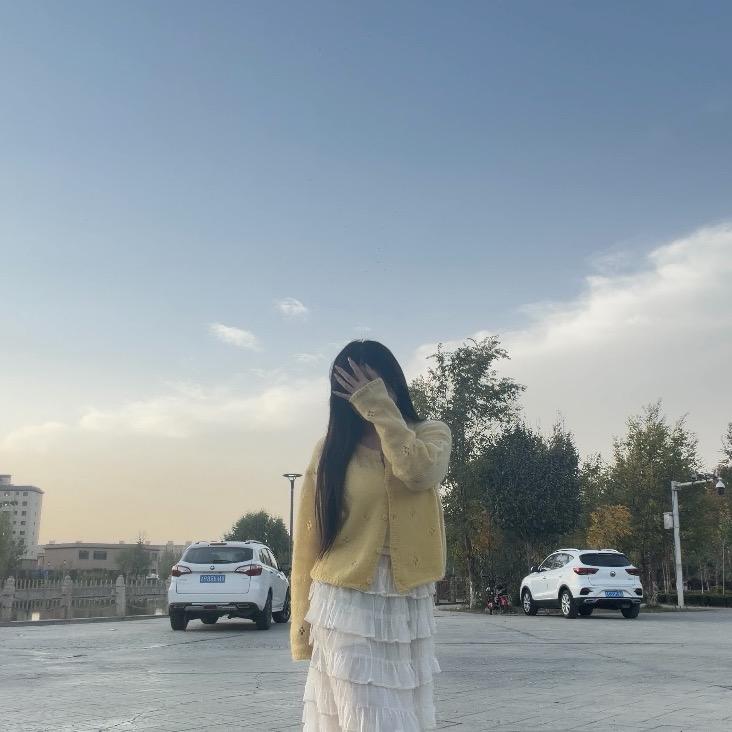 八月在这里🍓（苗苗）