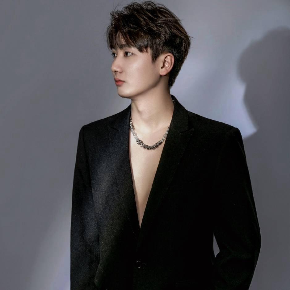 米🉑造型长沙梅溪湖店  嘉文店长