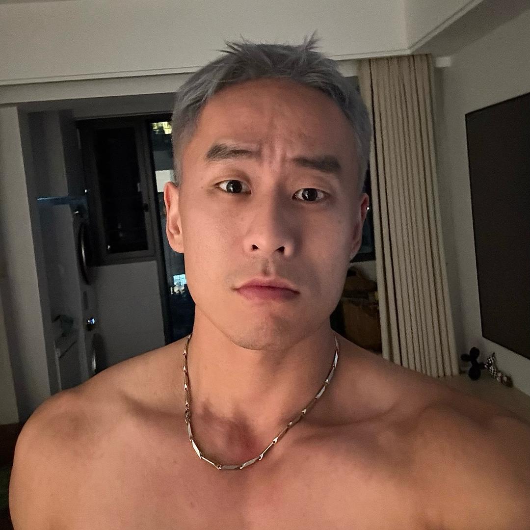 黑男种草社