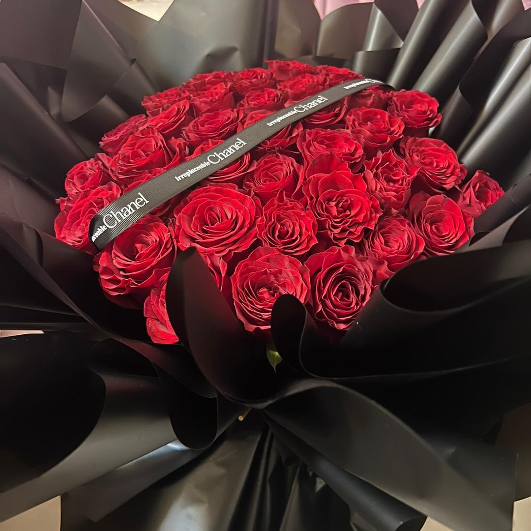 再见己是曲中人