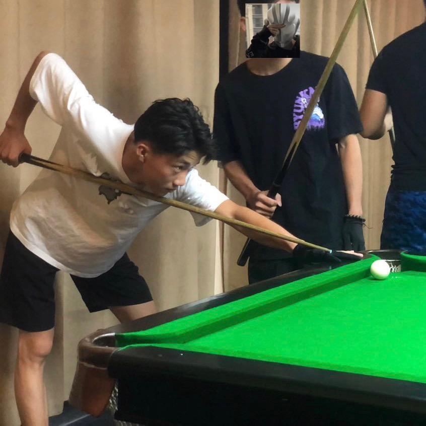 🎱