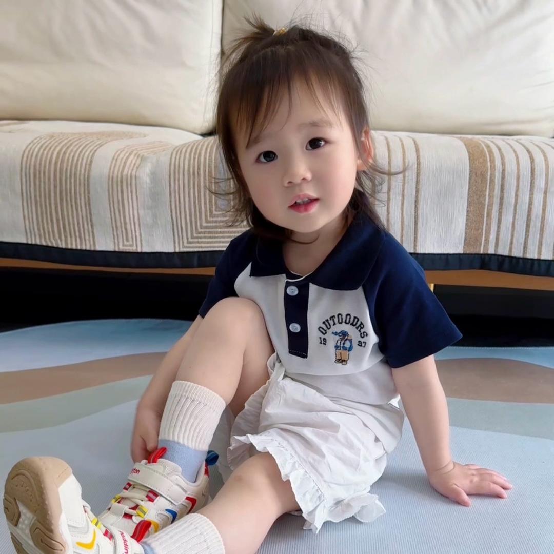 小小的一只妤