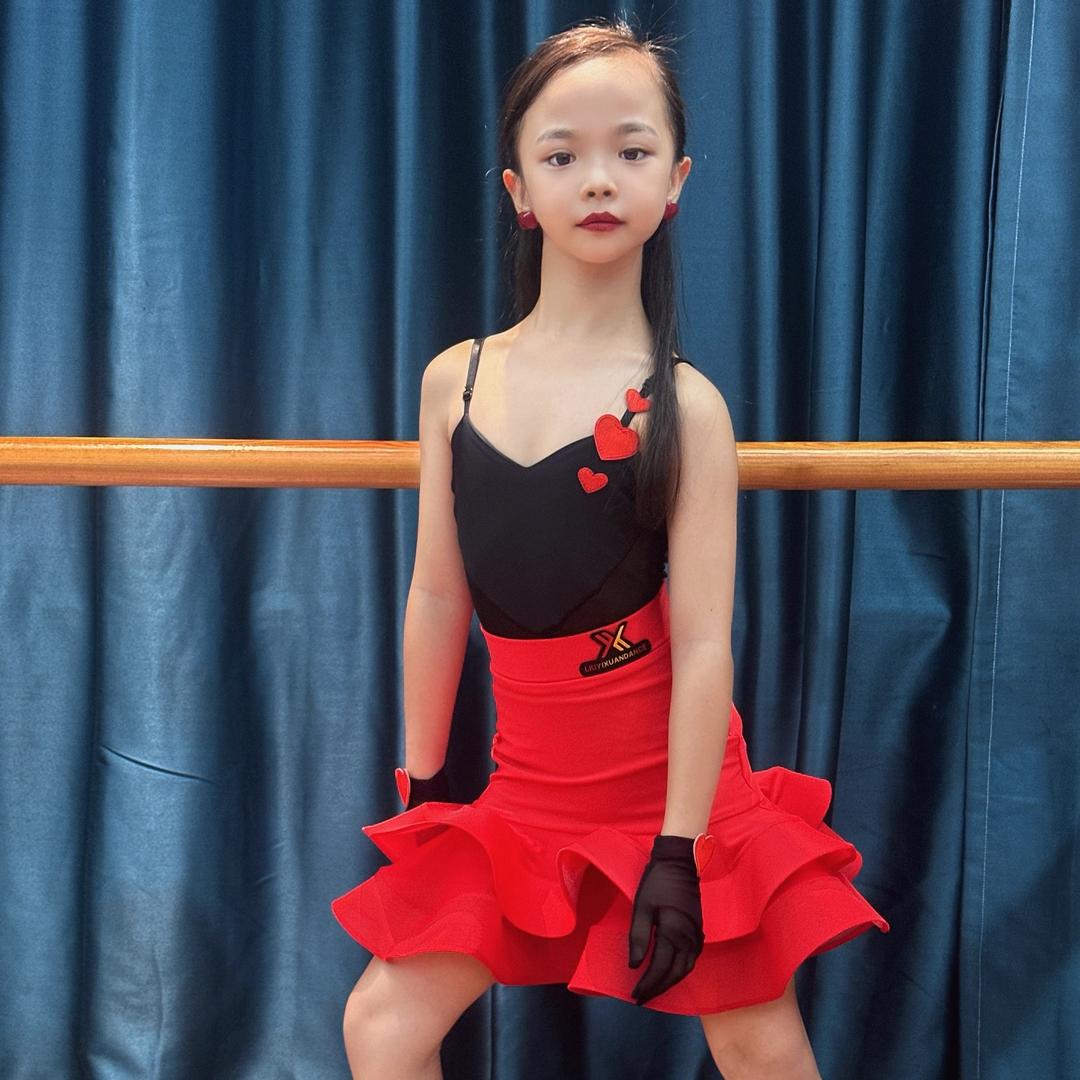 舞秀国际💗思雨