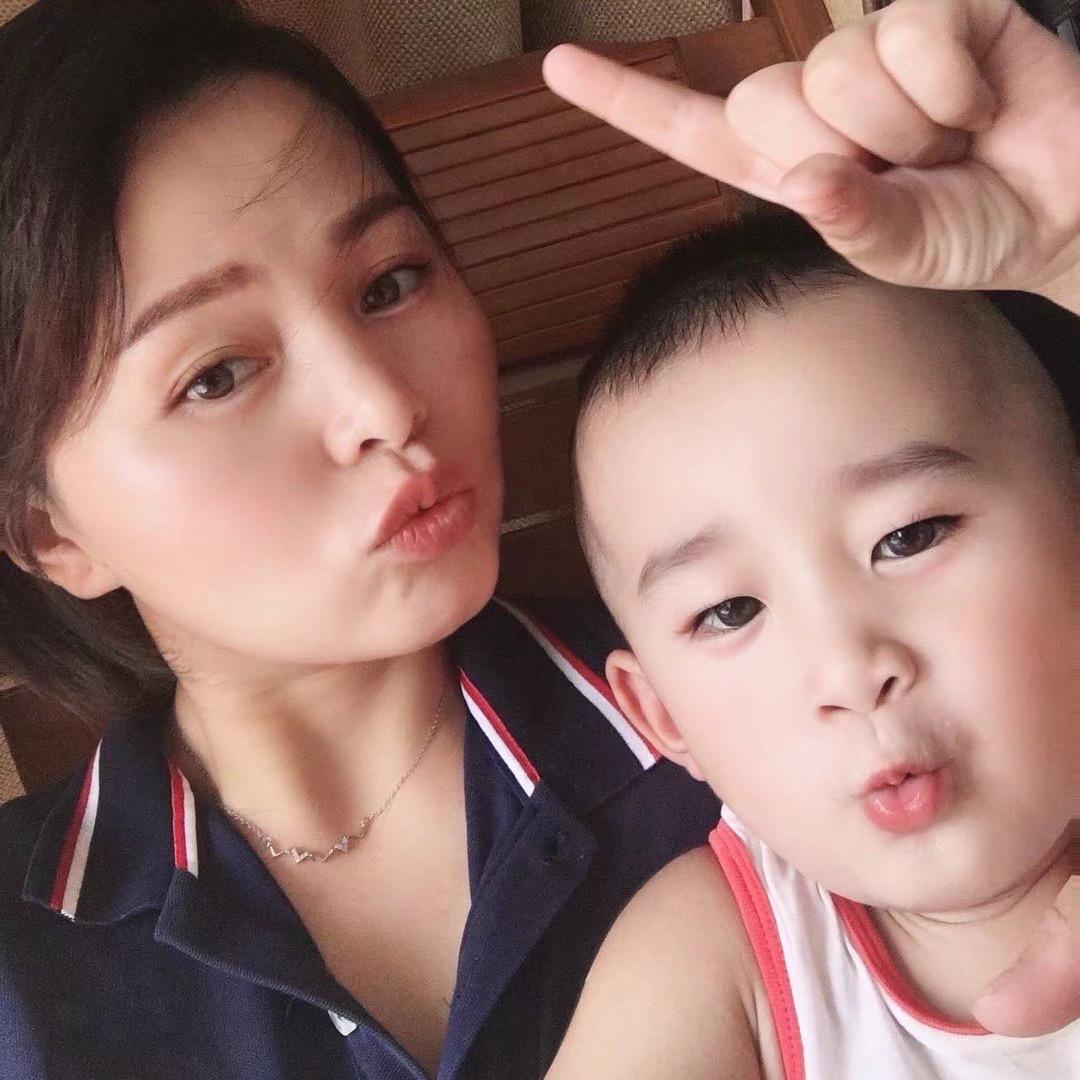 栋宝妈妈