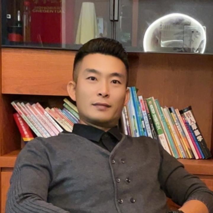 启航汽贸二老表