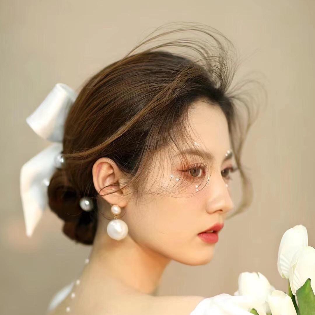 Vivi皇后顶奢婚纱化妆师静静