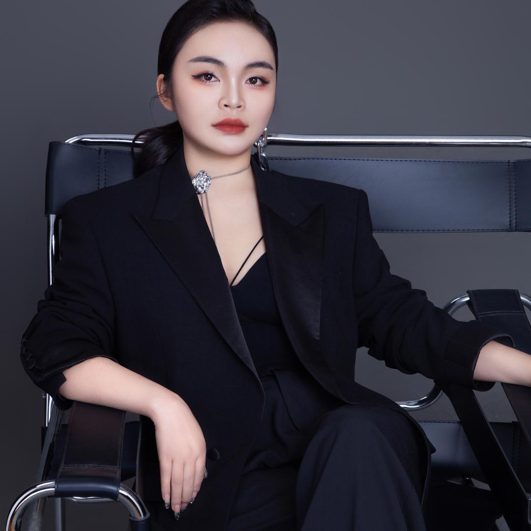 蜂巢传媒❤️张予初