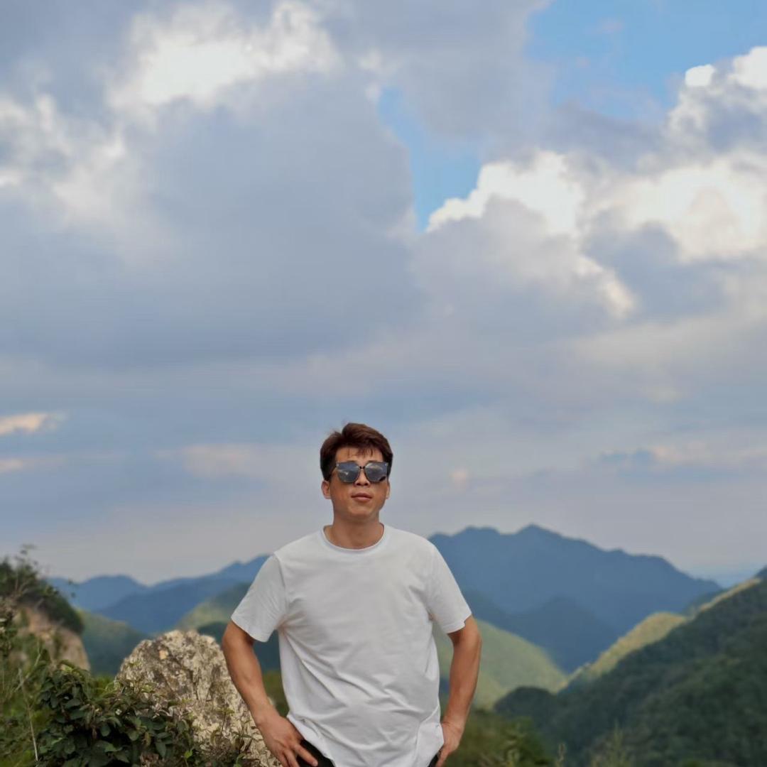 摩 诃 萨