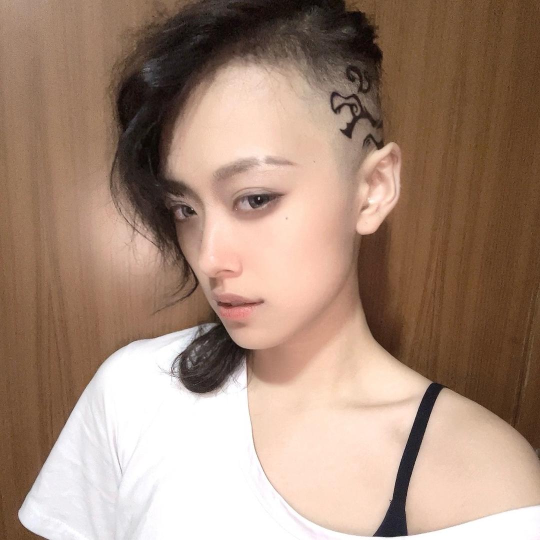 樱喰霓萘