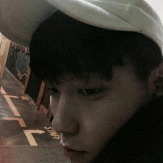 故事未停她未听