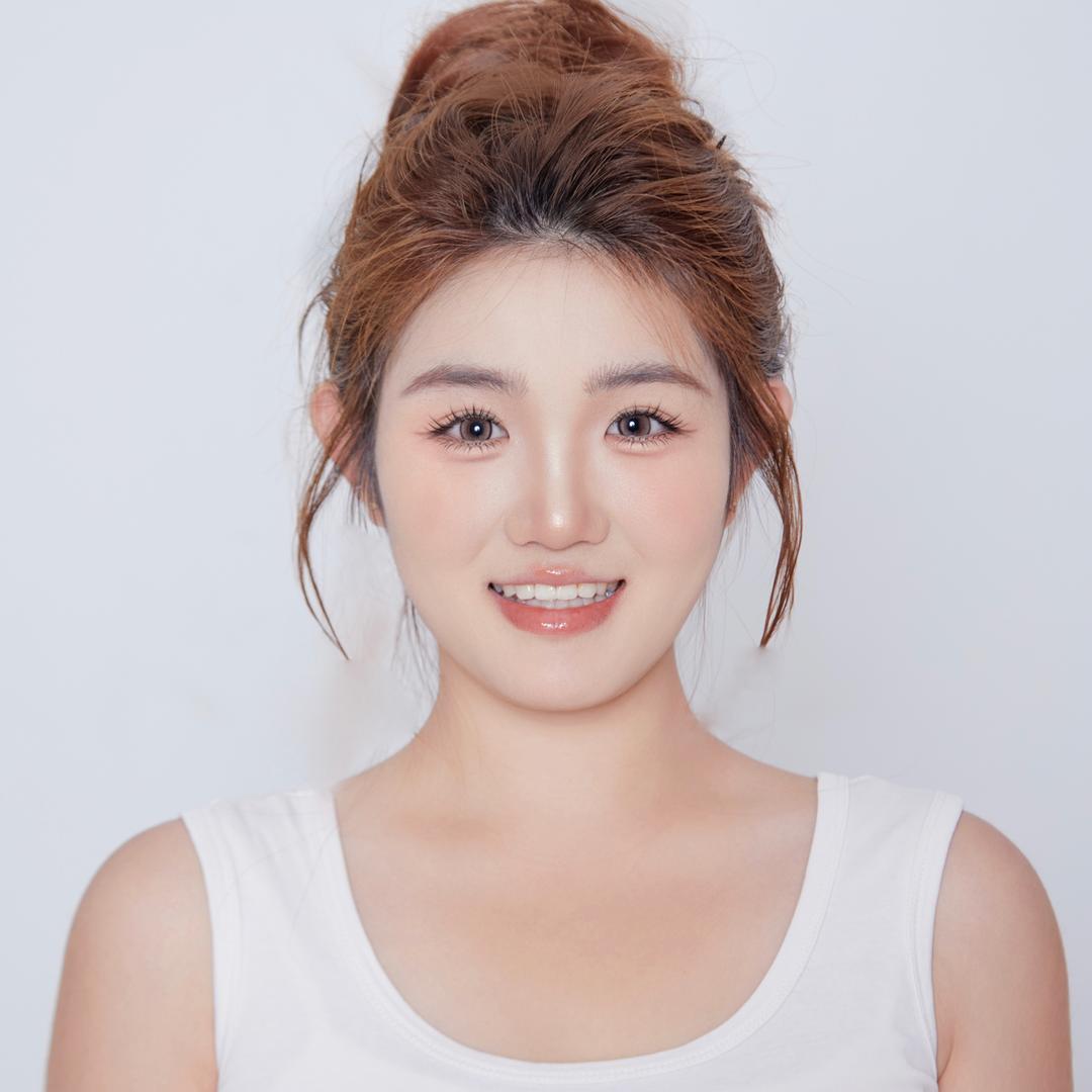 曲周爱人经典化妆师 果果