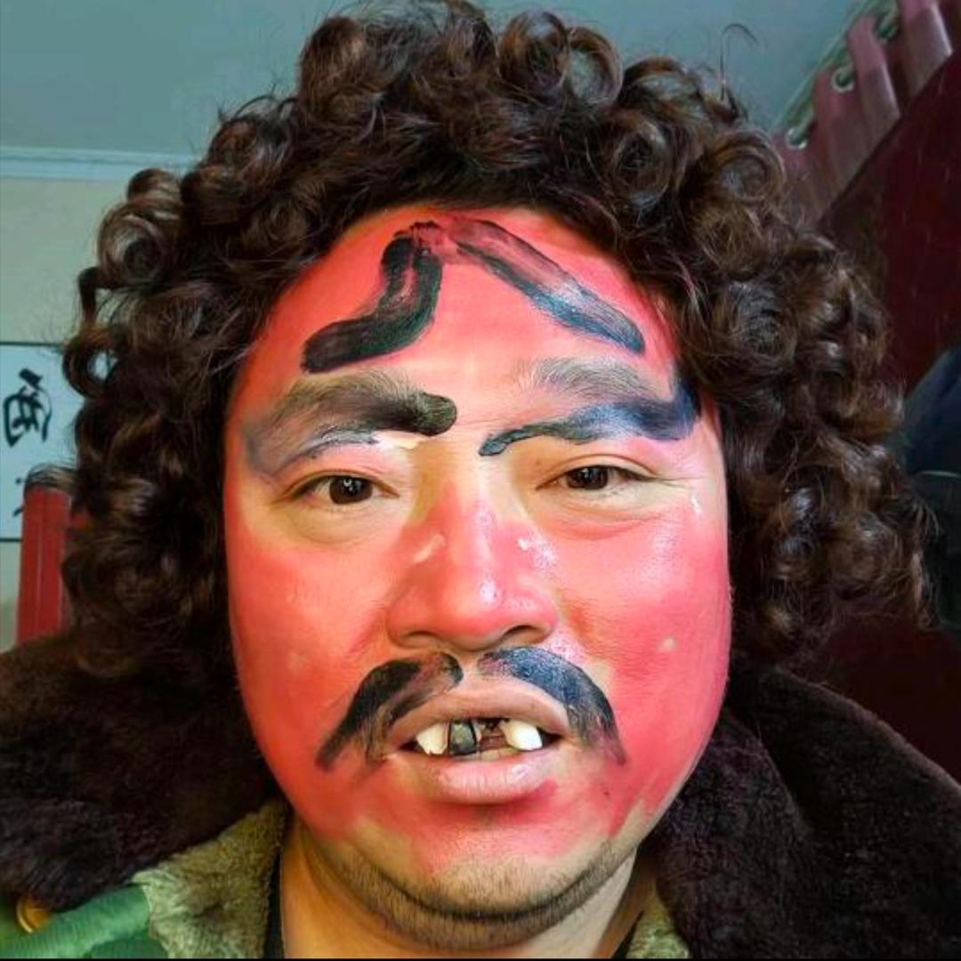 超级无敌卤蛋的小跟班的跟班