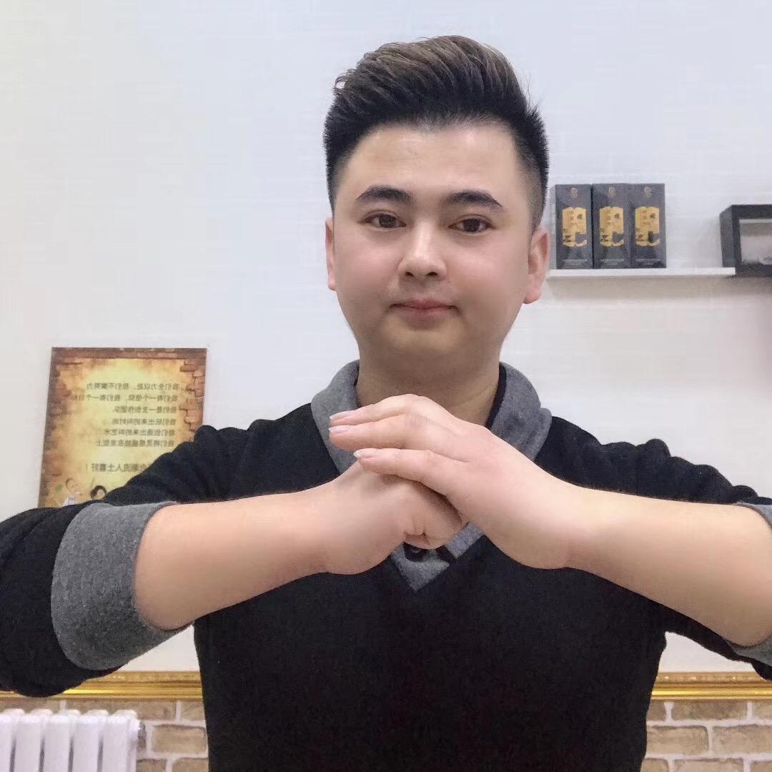 任丘市优尚潮短发店