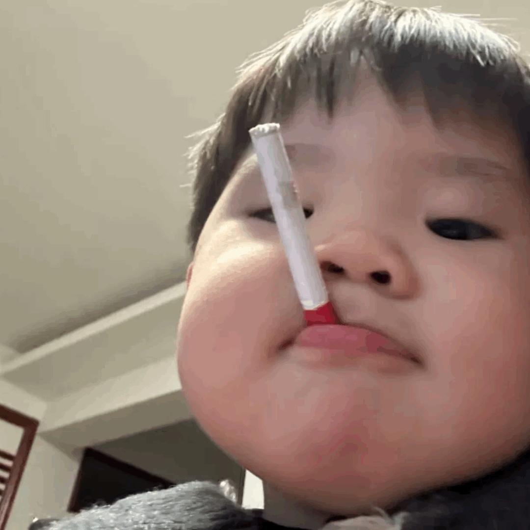 她的小梨涡