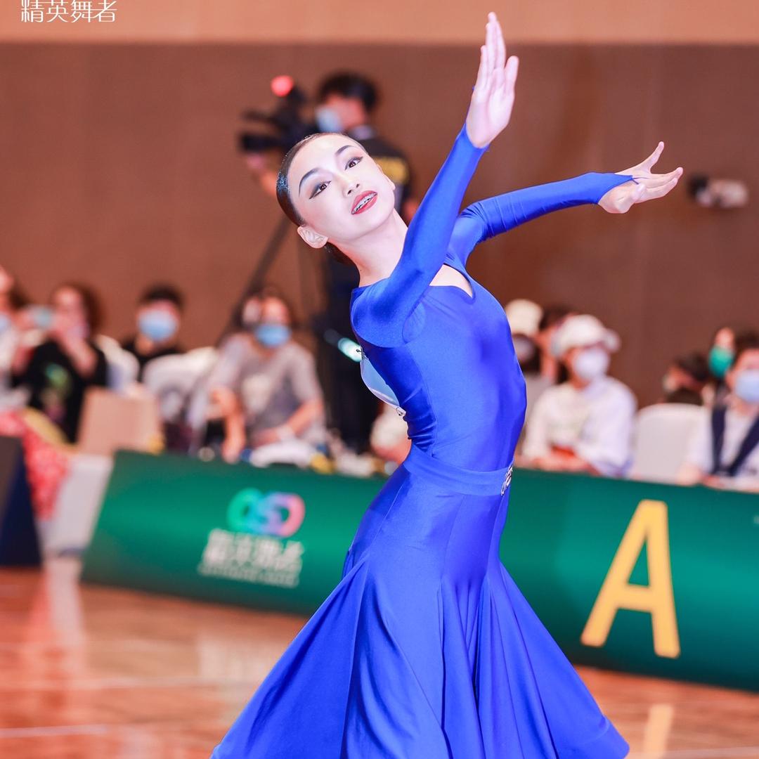 时靖涵