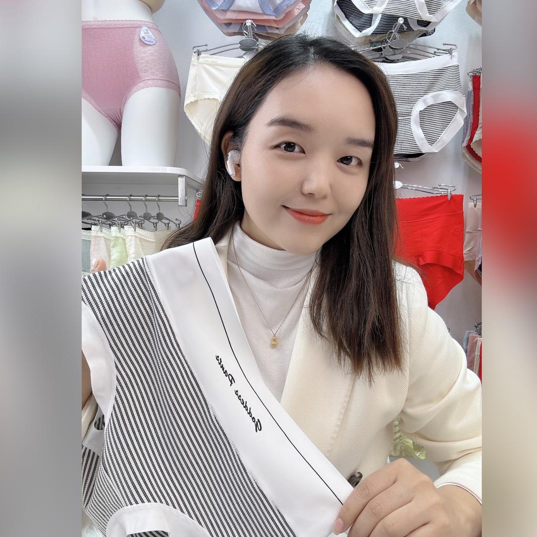 meiyu服饰内衣专卖店晓萱严选