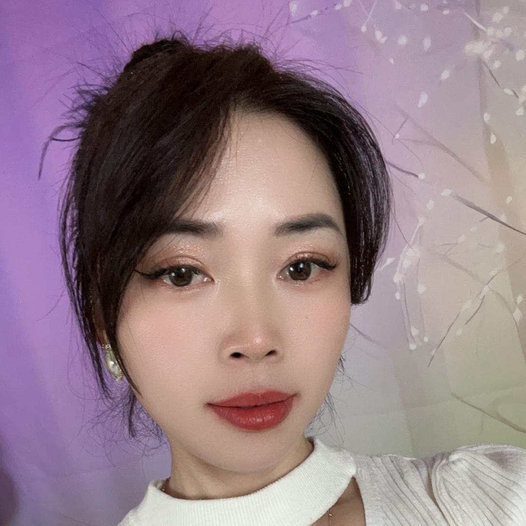 成成（户外唱歌）
