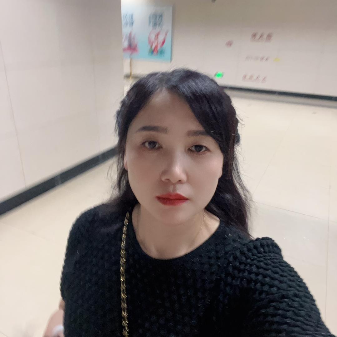英子