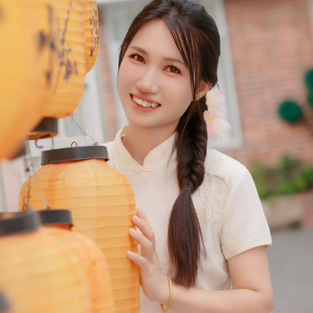 李家三妹姑姐（雅萍）