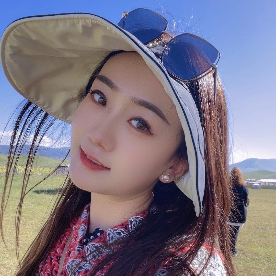 英子