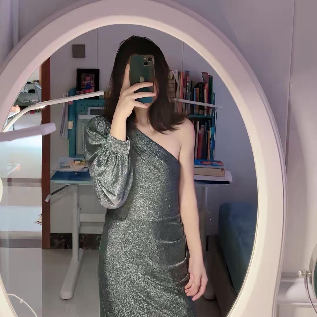 👑货代Jeni（单亲妈妈加油版）