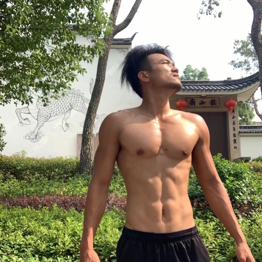 阮经天会轻功