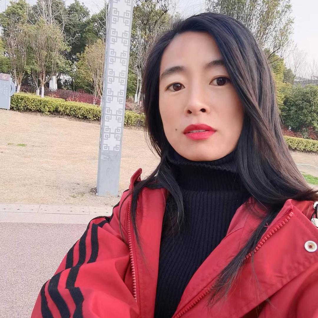 大龙哥的小华妹