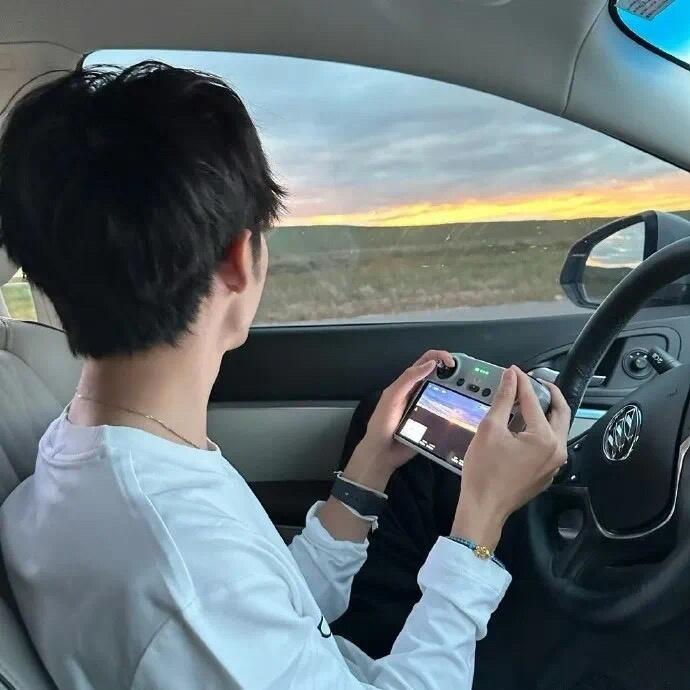 小李在卖车