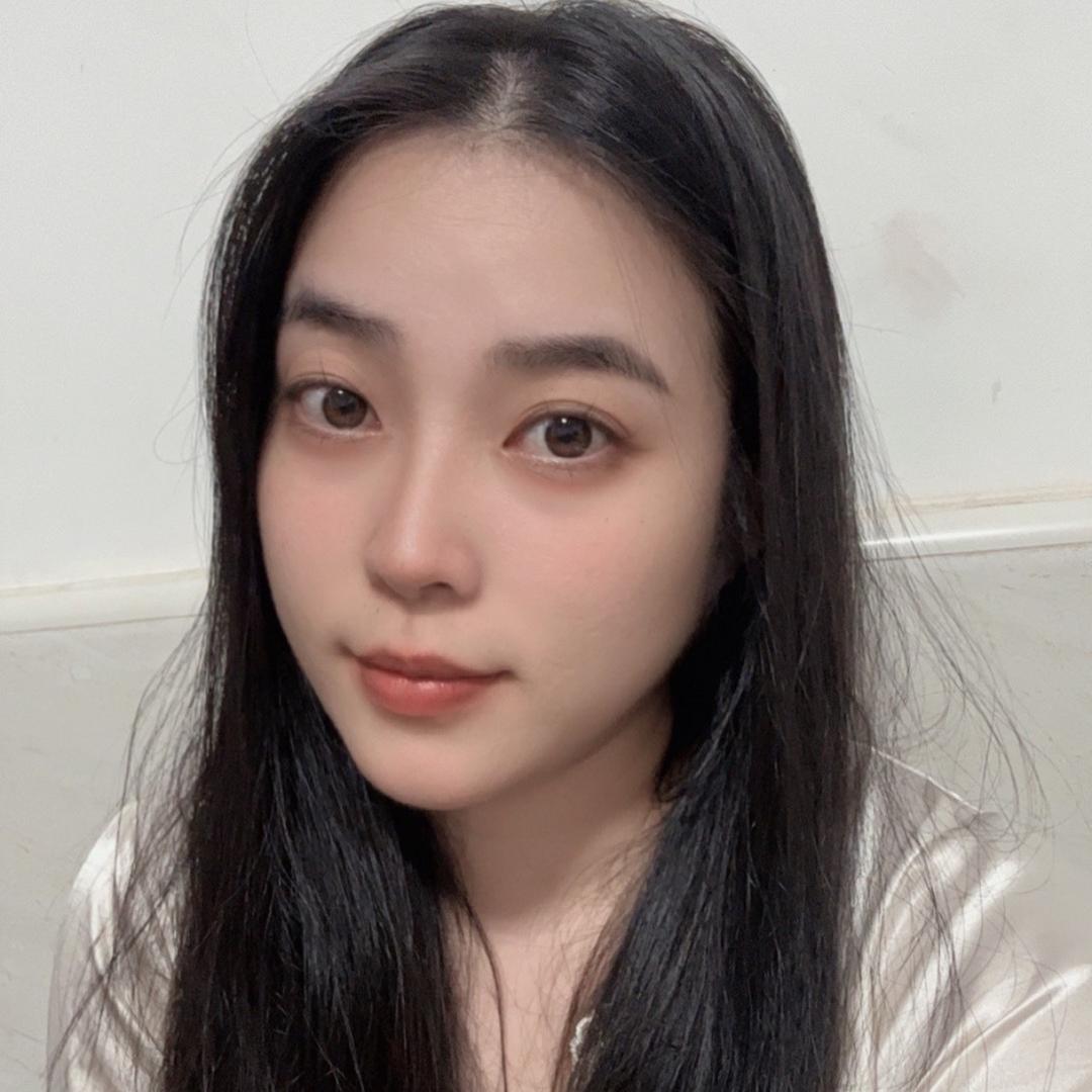 美娜🧚🏻‍♀️