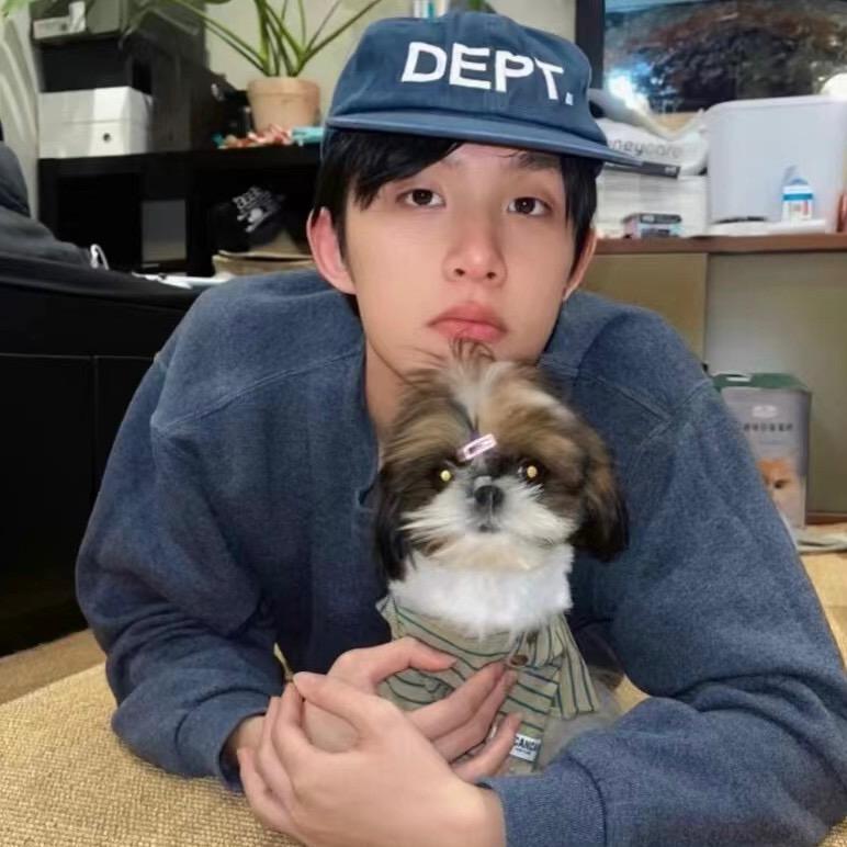 李～