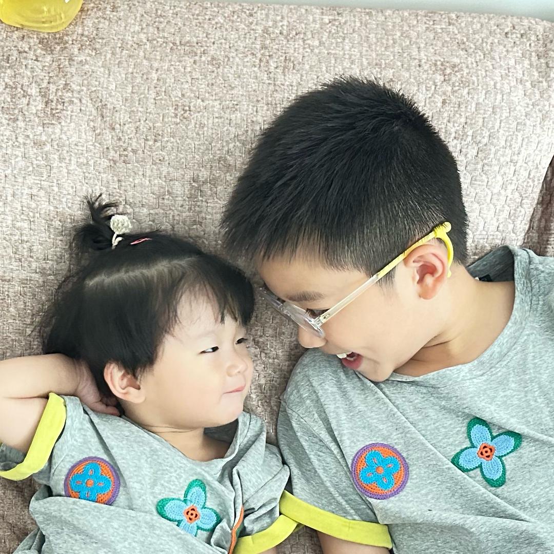 她们的保镖