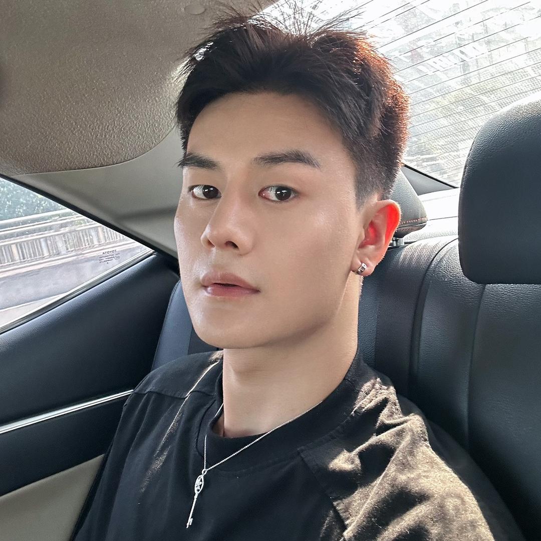 李文豪
