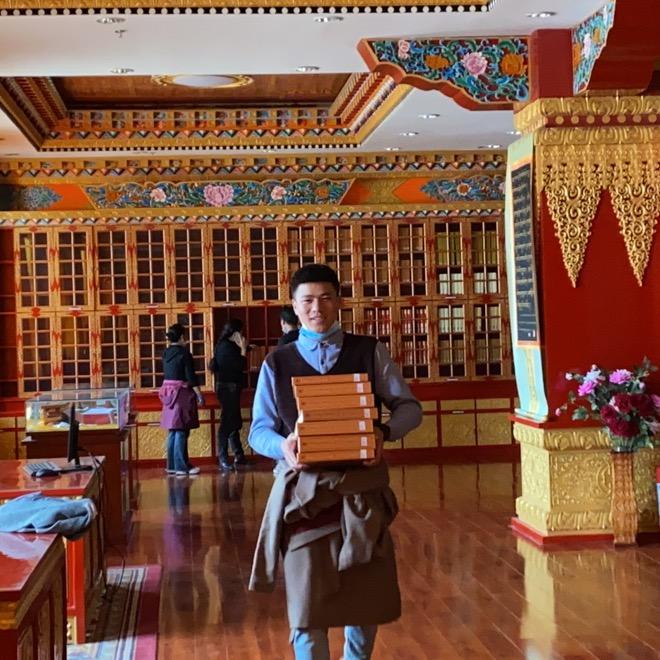 泽让（布达拉）