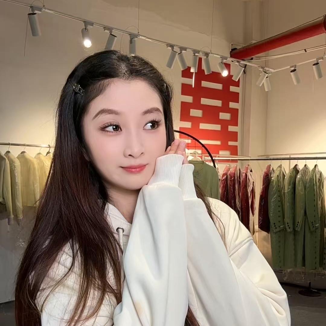 兔兔女装天天呀