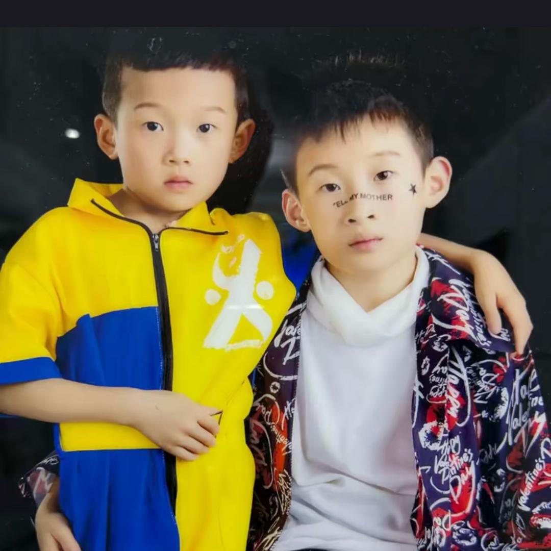 两个儿子记录生活