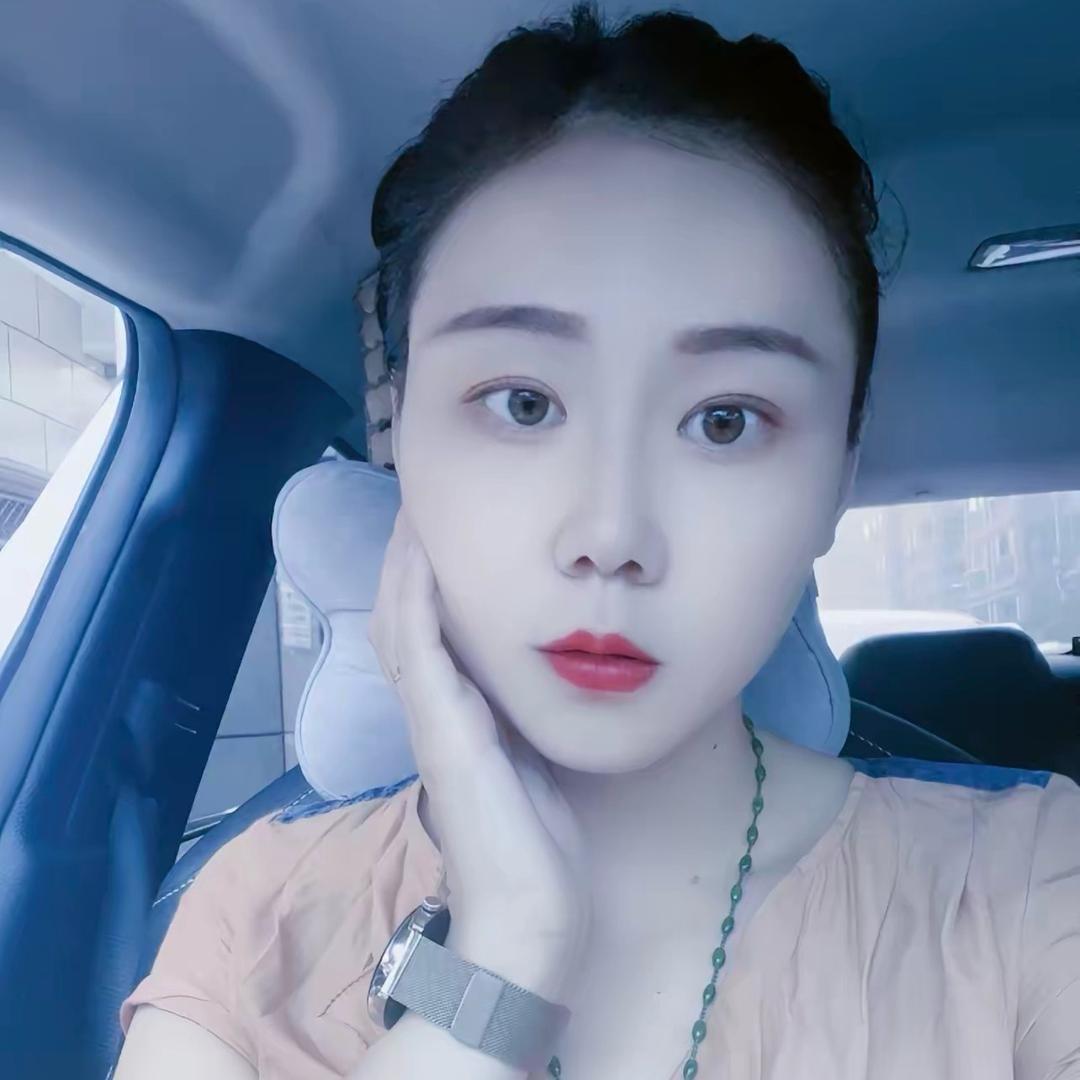 晶晶•女装studio