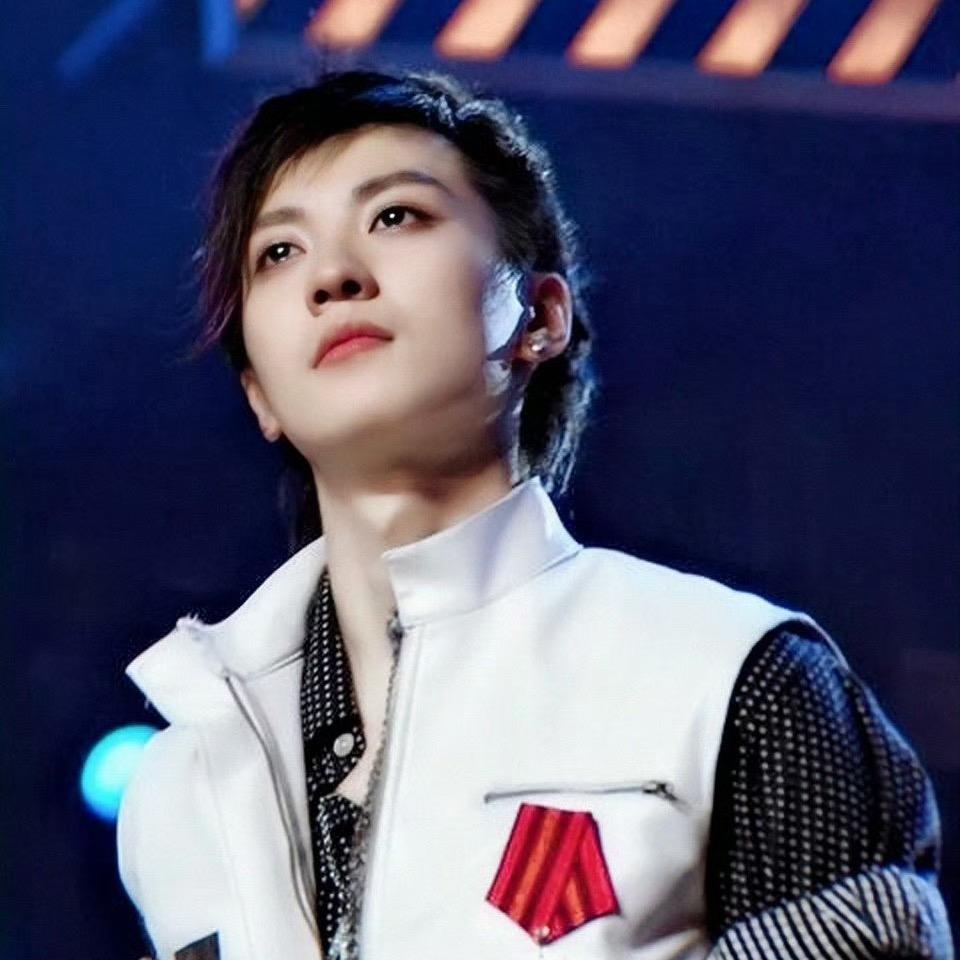 男明星👚