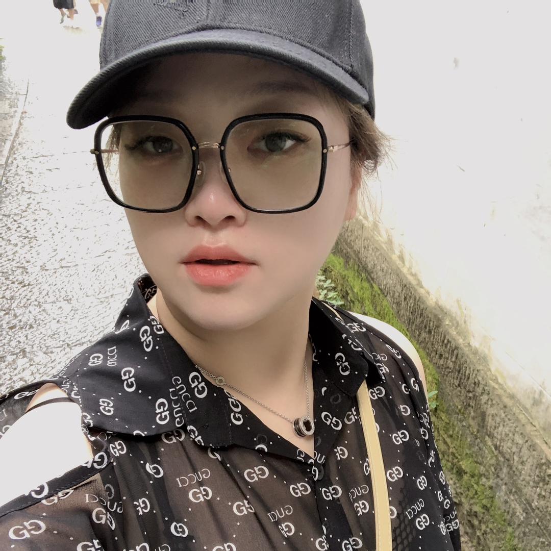 爱吃零食的胖嘟嘟