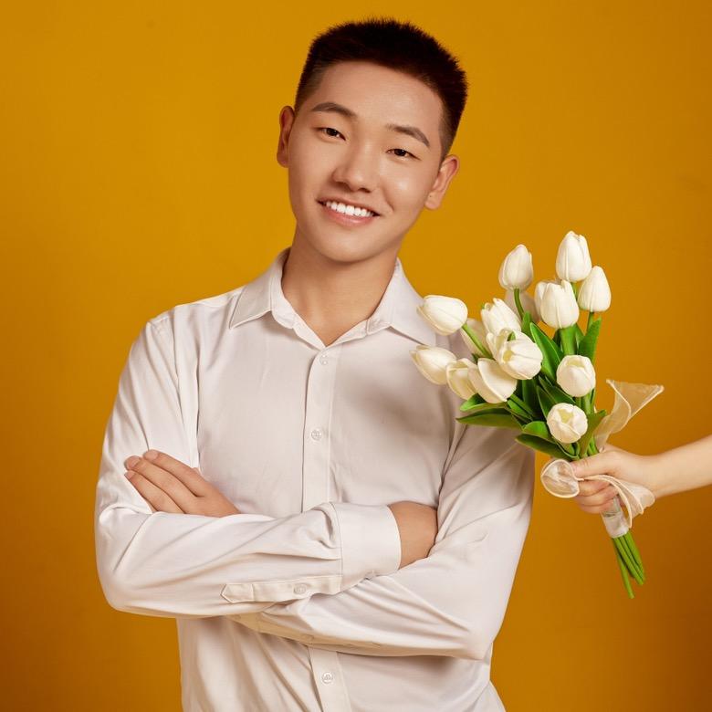 大明昕