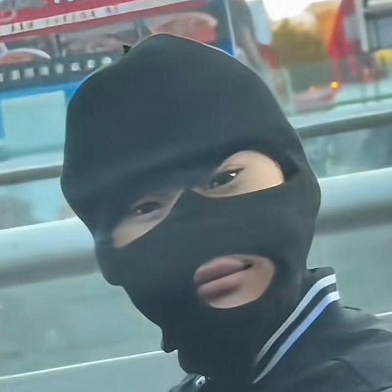 syL